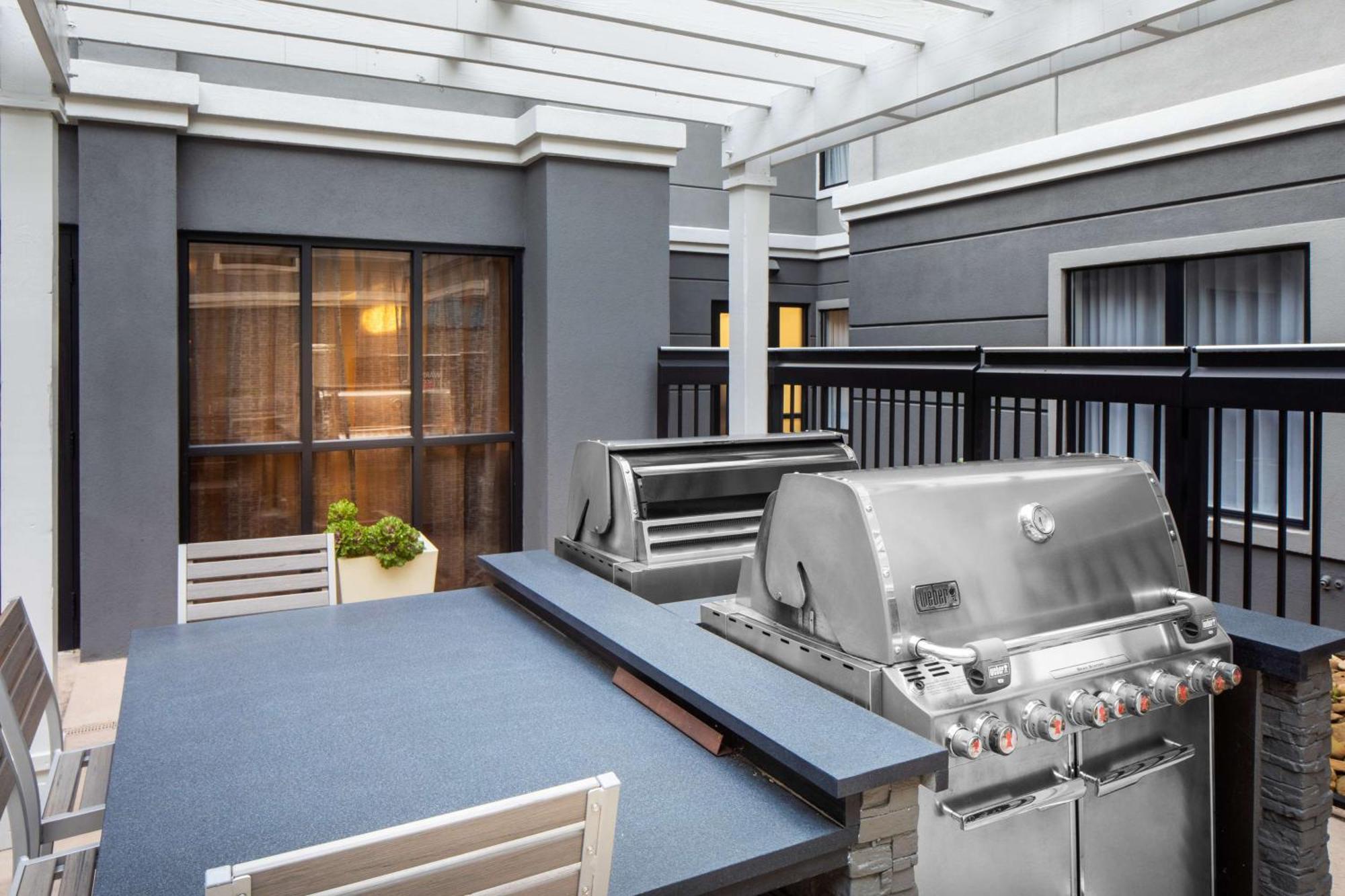 Homewood Suites By Hilton Atlanta Lenox Buckhead Exteriör bild